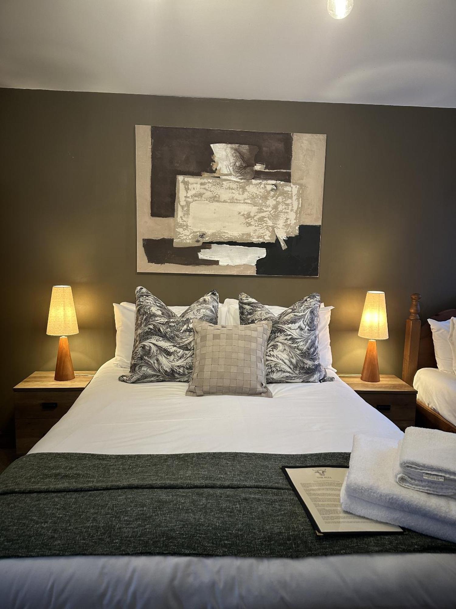 The Bull On The Green Lewes Room photo